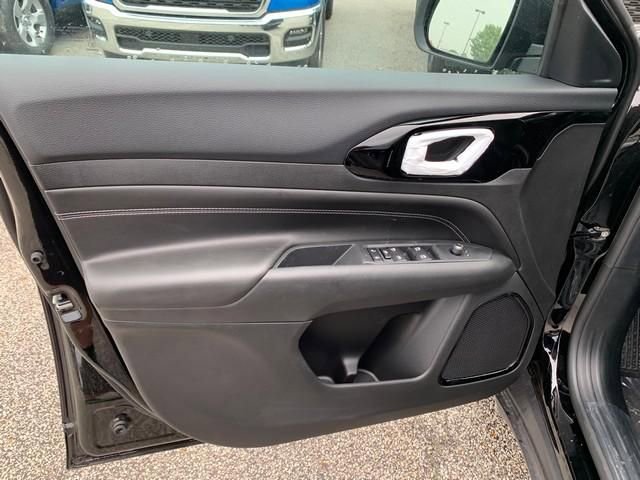 New 2024 Jeep Compass Latitude w/ Convenience Group image 12