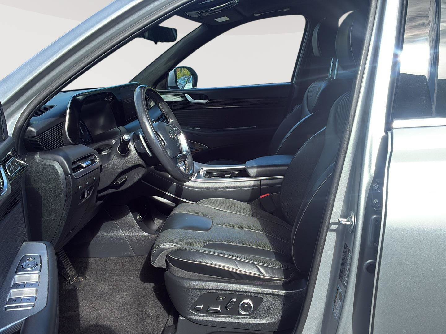 Used 2024 Hyundai Palisade Calligraphy AWD/4WD image 30