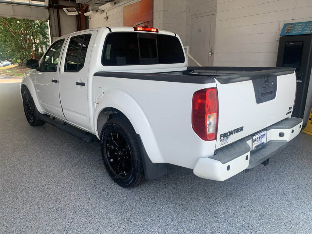 Used 2020 Nissan Frontier SV w/ Midnight Edition Floor Mats RWD image 6