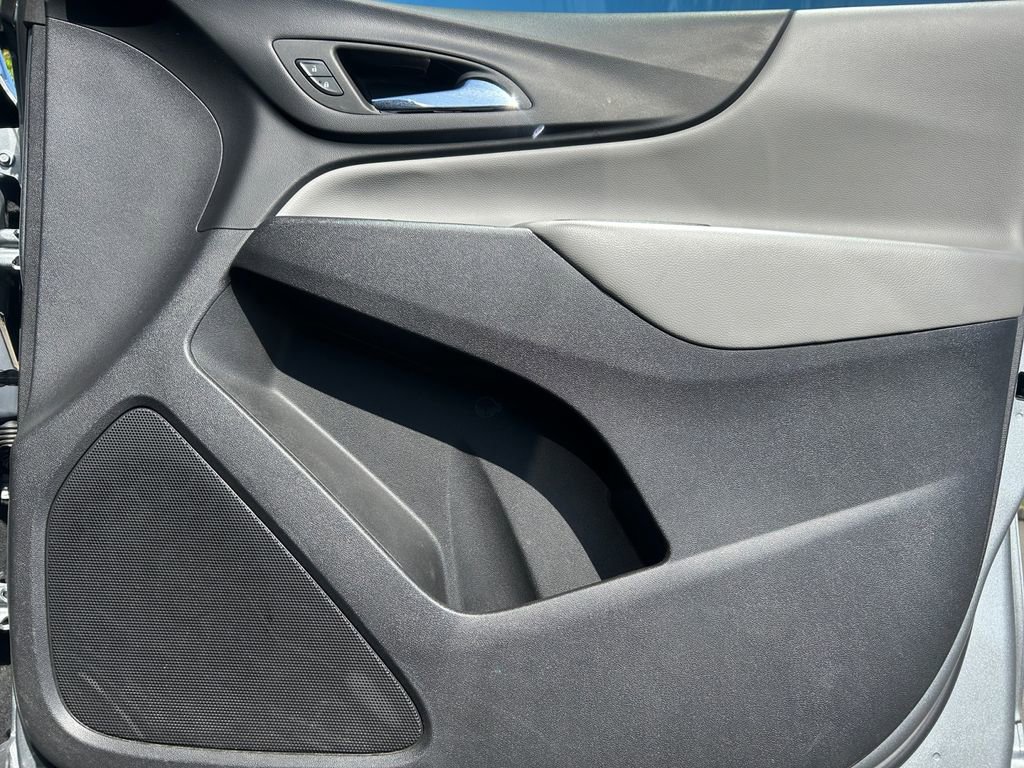 Used 2023 Chevrolet Equinox LT image 25