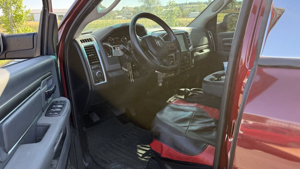 Used 2016 RAM 2500 Power Wagon w/ Luxury Group AWD/4WD image 3