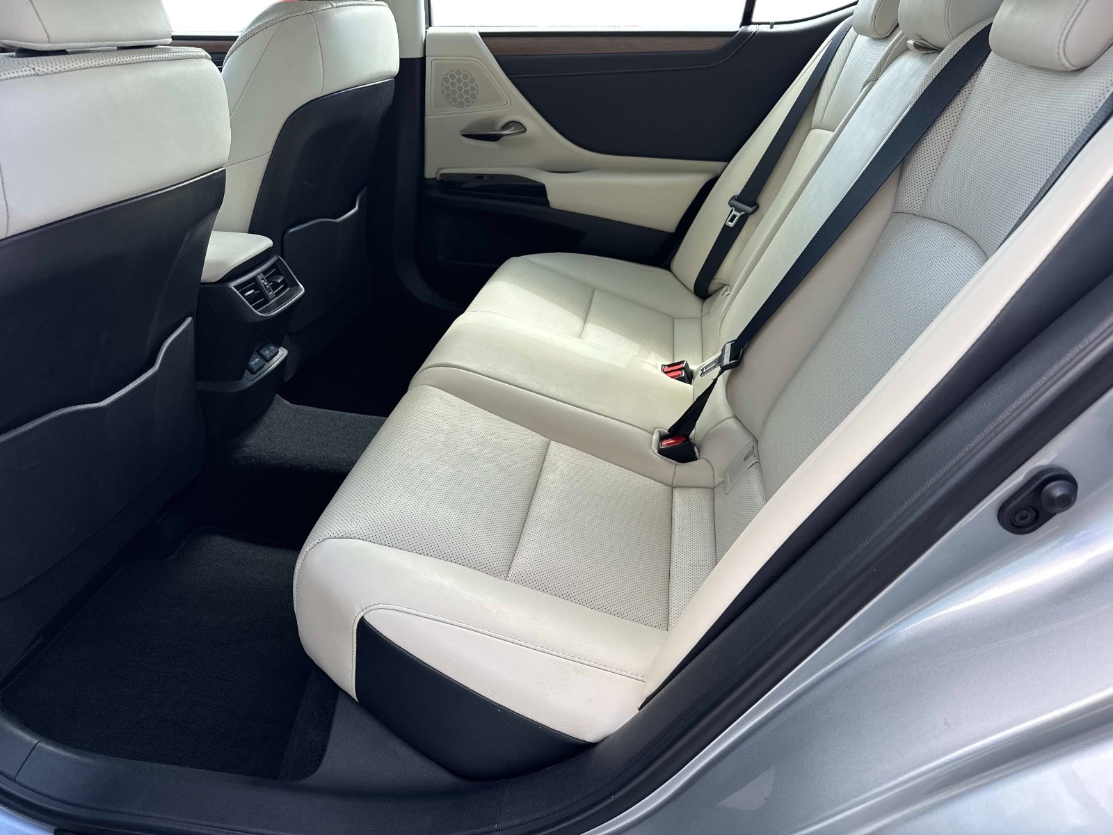 Certified 2024 Lexus ES 350 w/ Premium Package FWD image 13