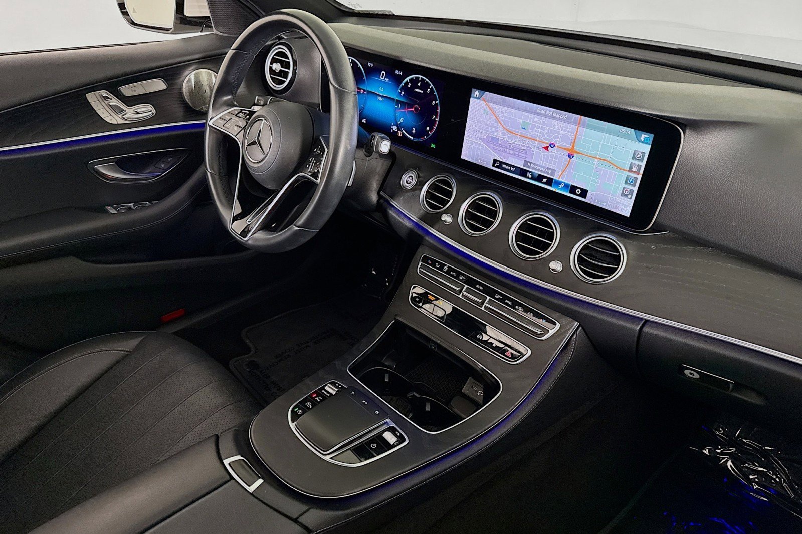 Used 2022 Mercedes-Benz E 350 Sedan image 15