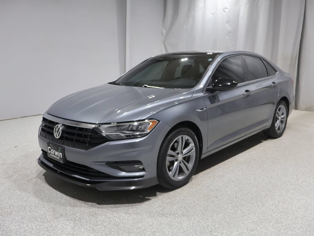 Used 2020 Volkswagen Jetta R-Line w/ R-Line Cold Weather Package FWD image 5