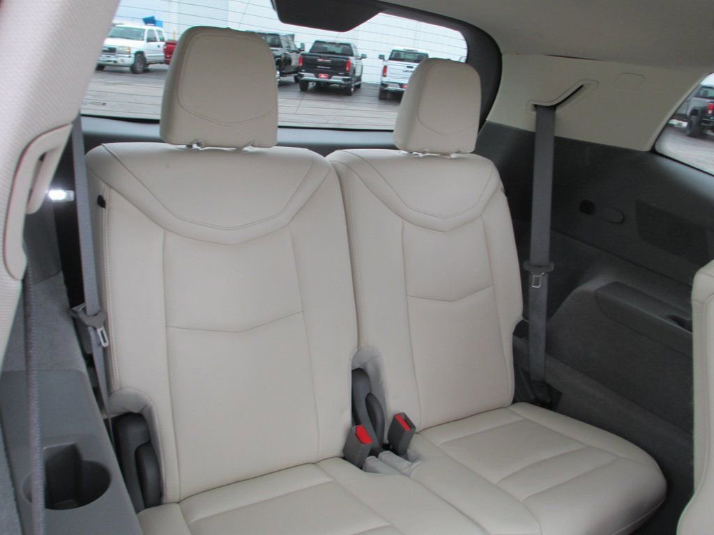 Used 2021 Cadillac XT6 Premium Luxury image 25