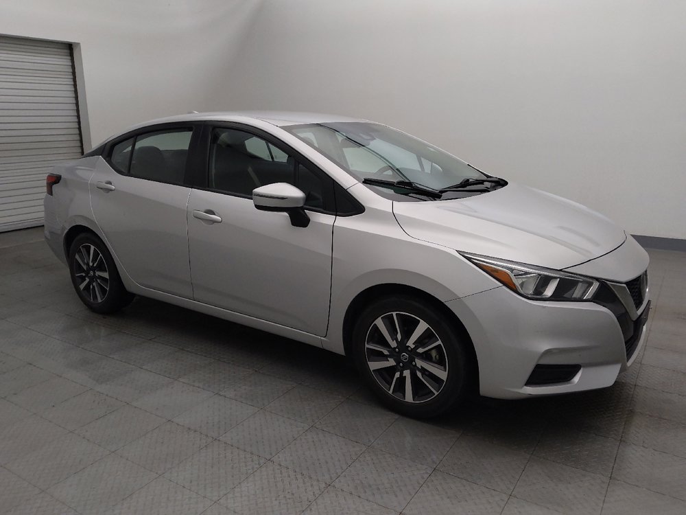 Used 2021 Nissan Versa SV image 11
