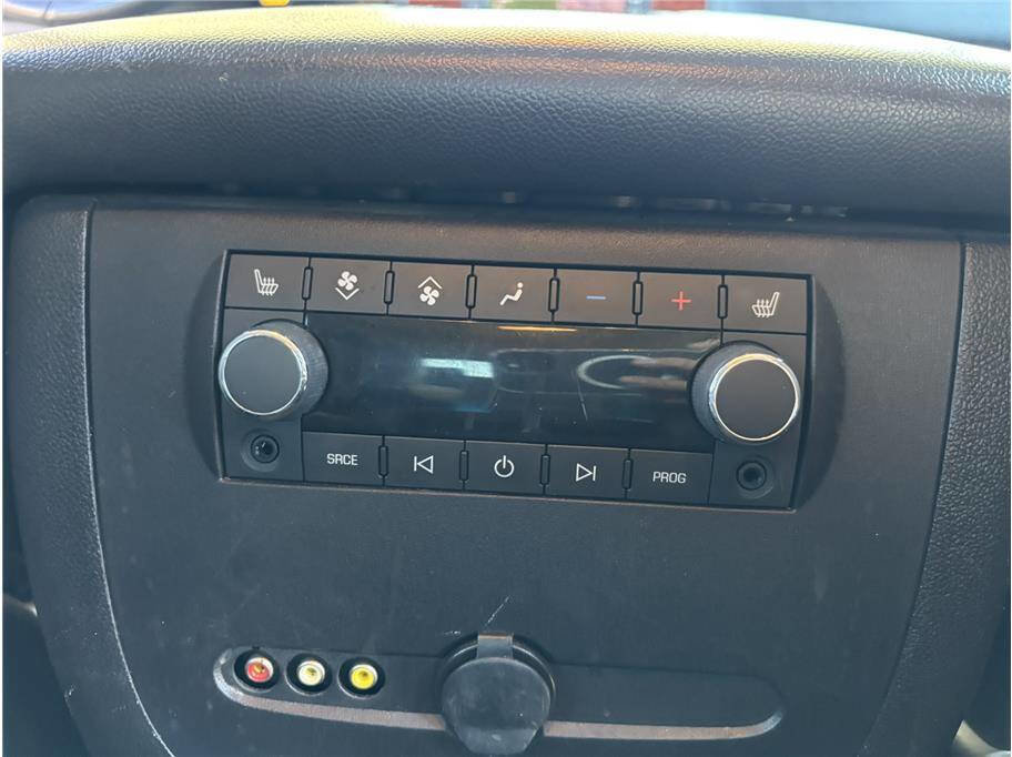 Used 2011 Chevrolet Tahoe LTZ image 27