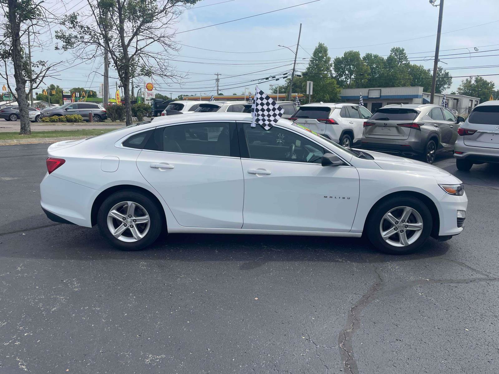 Used 2020 Chevrolet Malibu LS FWD image 9