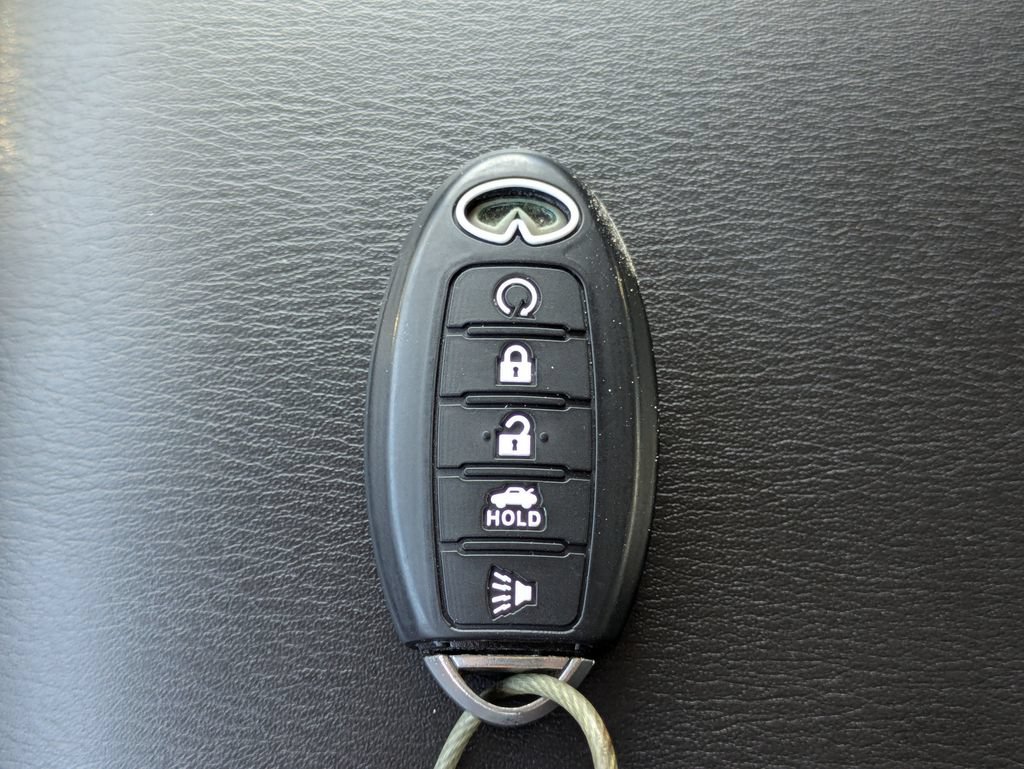 Used 2019 INFINITI QX80 Luxe RWD image 30