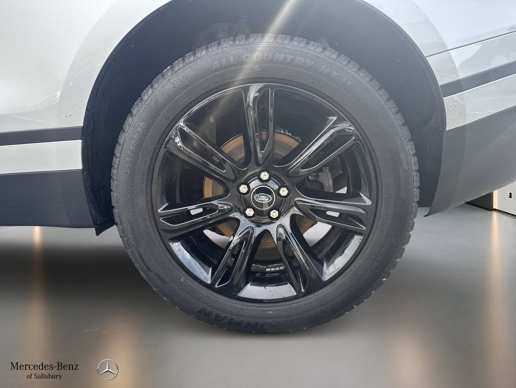 Used 2023 Land Rover Range Rover Velar S AWD/4WD image 18