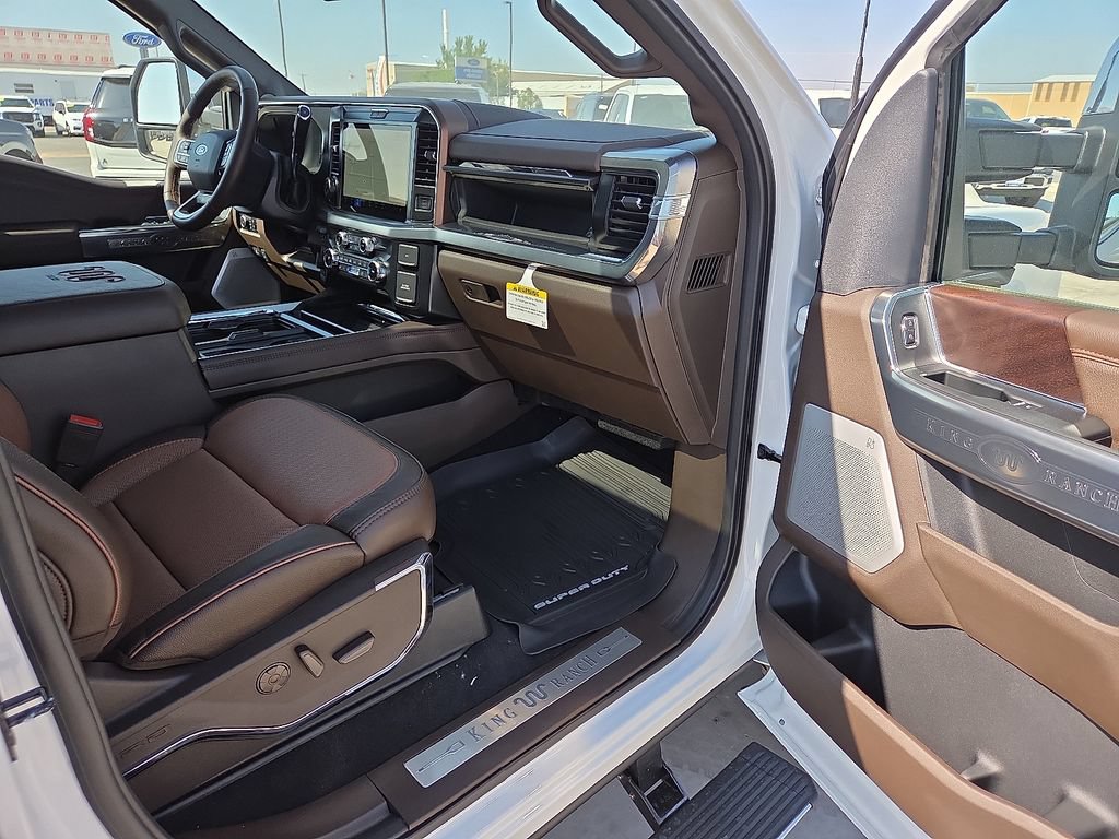 New 2026 Ford F350 King Ranch w/ Chrome Package AWD/4WD image 12