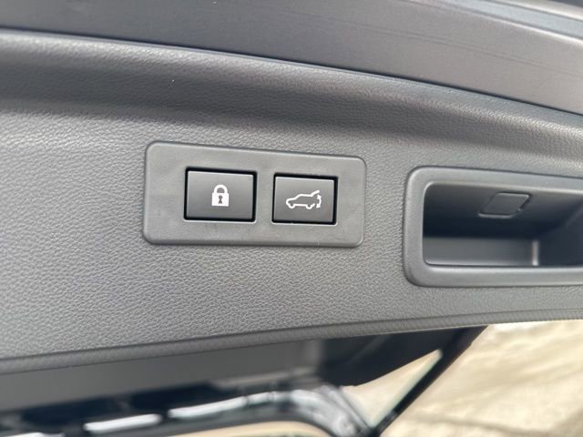 Used 2024 Subaru Forester Touring image 37