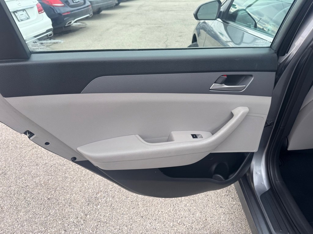Used 2018 Hyundai Sonata SE image 19
