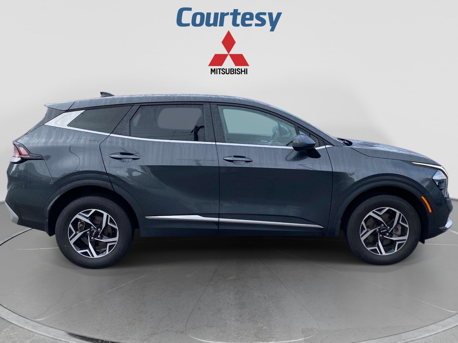 Used 2023 Kia Sportage LX AWD/4WD image 7
