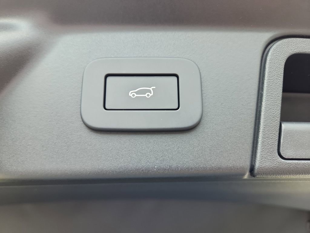 Used 2026 Land Rover Range Rover Velar Dynamic SE AWD/4WD image 14