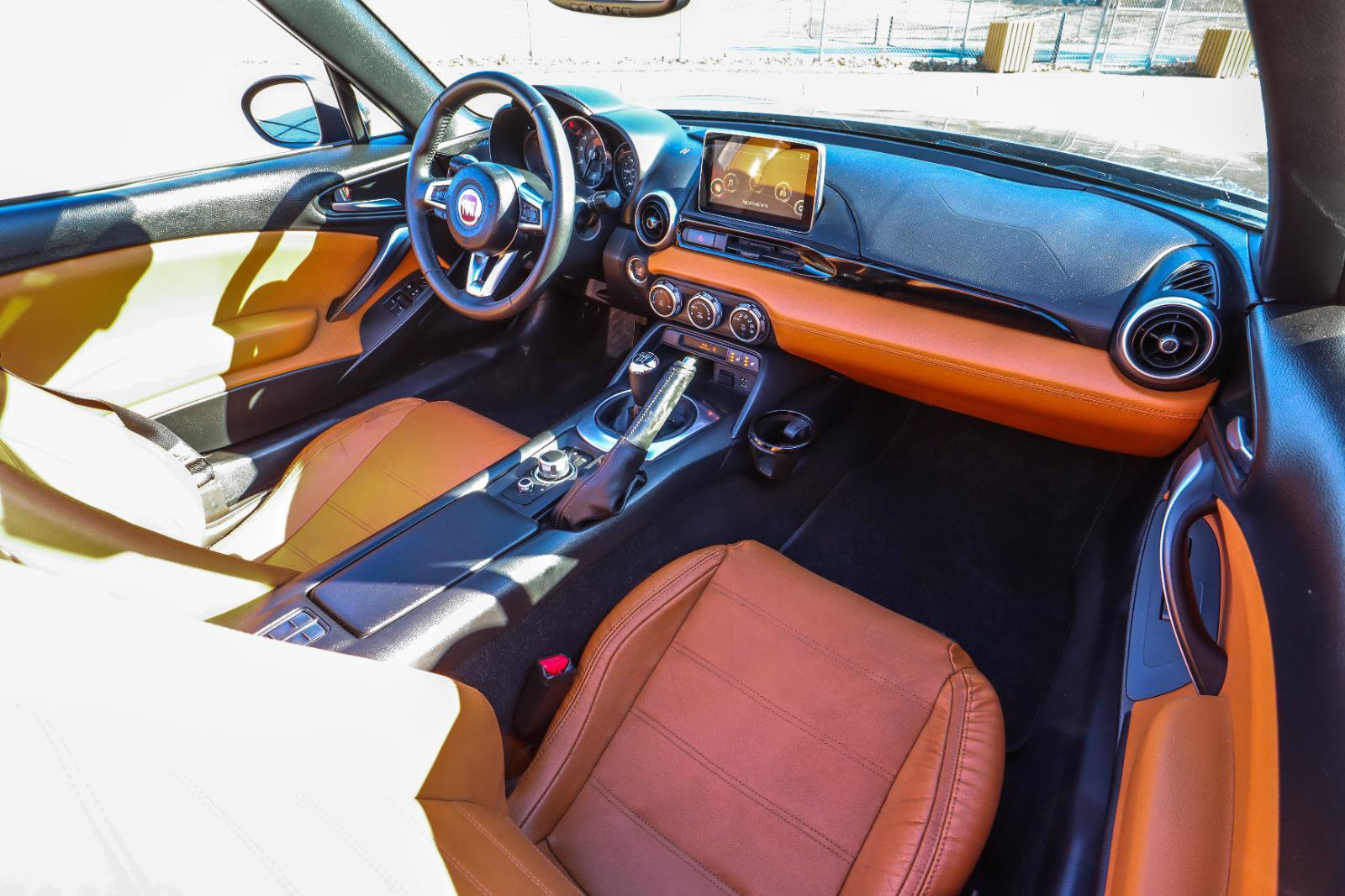 Used 2017 FIAT 124 Spider Lusso RWD image 34
