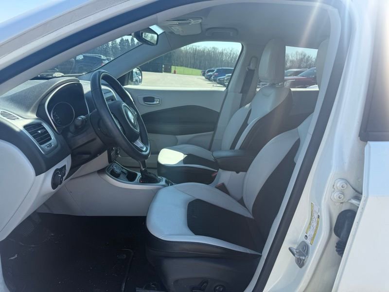 Used 2019 Jeep Compass Latitude w/ Popular Equipment Group image 10
