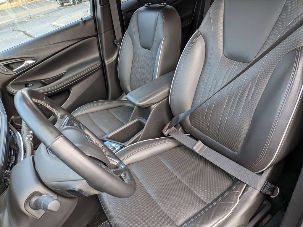 Used 2024 Buick Encore GX Avenir AWD/4WD image 12