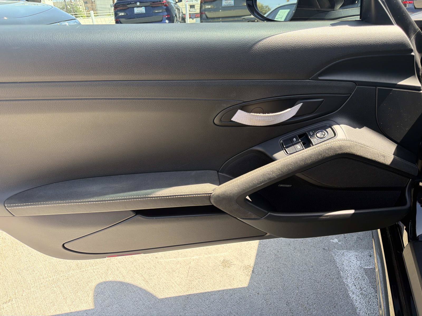Used 2021 Porsche 718 Cayman GT4 RWD image 7