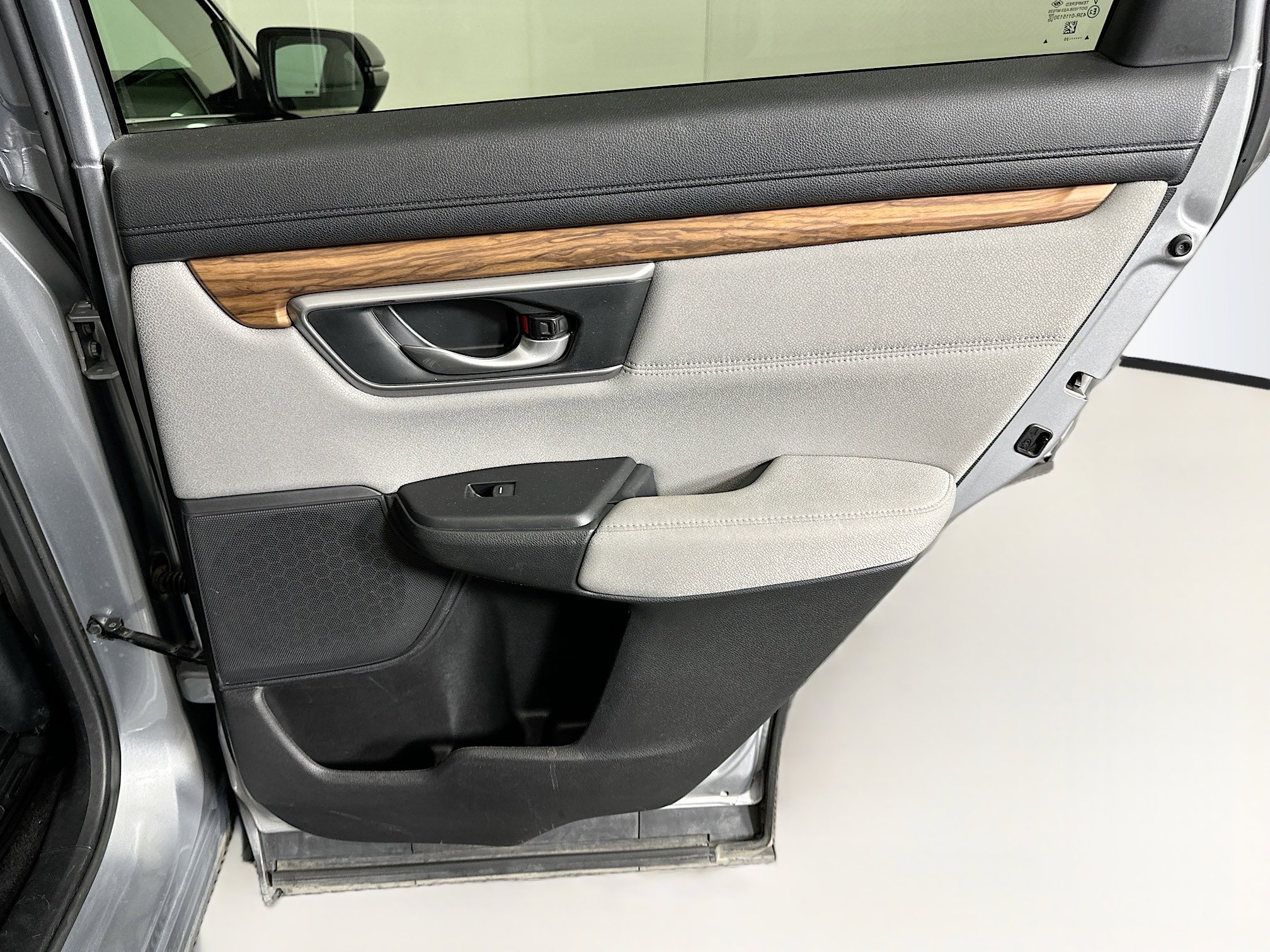 Used 2020 Honda CR-V EX image 30