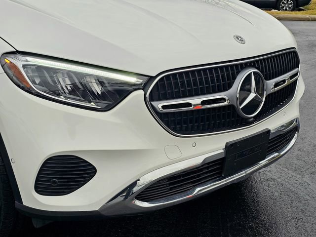 Used 2024 Mercedes-Benz GLC 300 4MATIC image 3