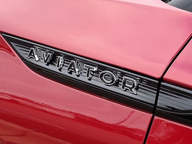 New 2025 Lincoln Aviator Black Label w/ Black Label Special Edition AWD/4WD image 10