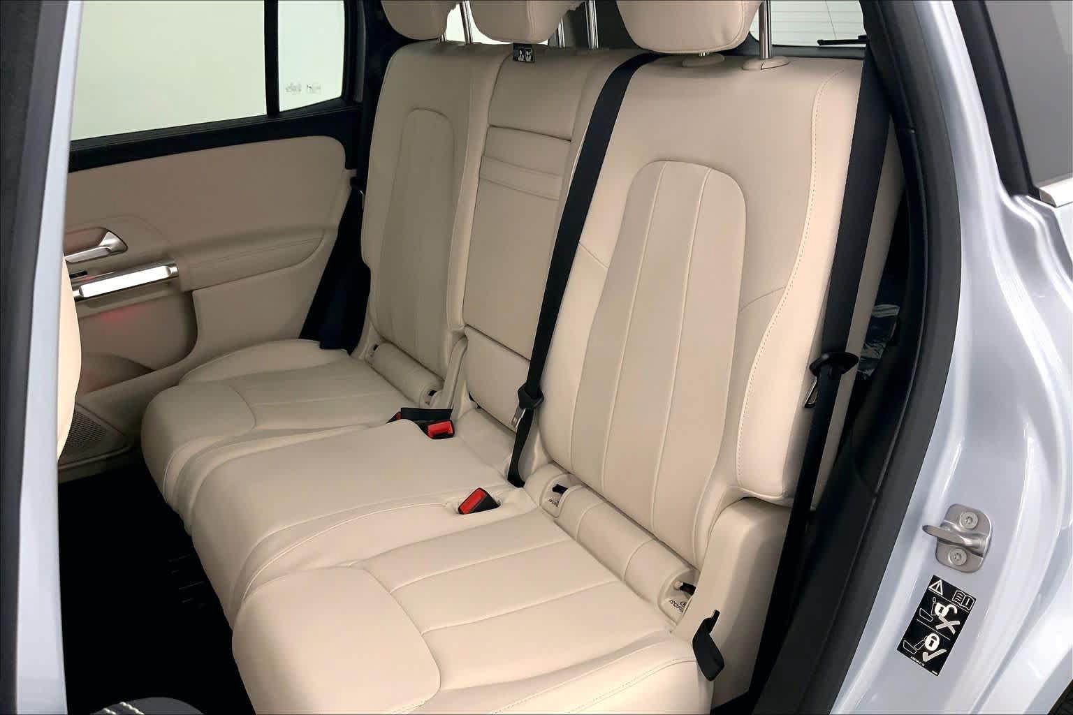 New 2026 Mercedes-Benz GLB 250 image 7