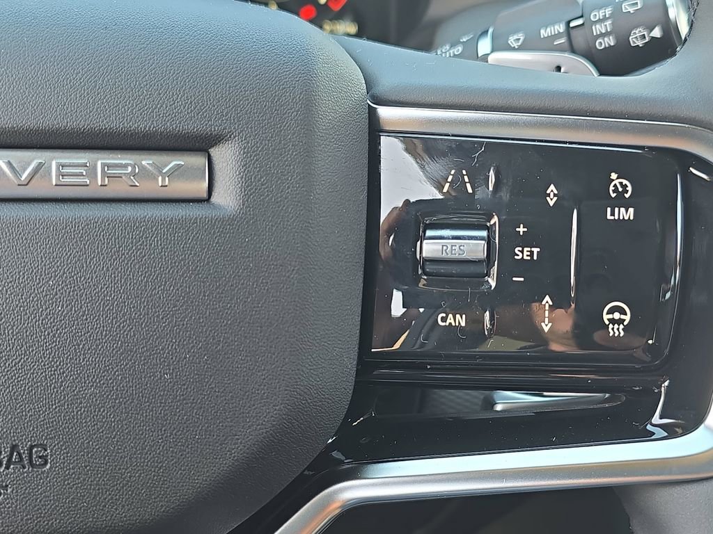 New 2026 Land Rover Discovery Sport Landmark image 18