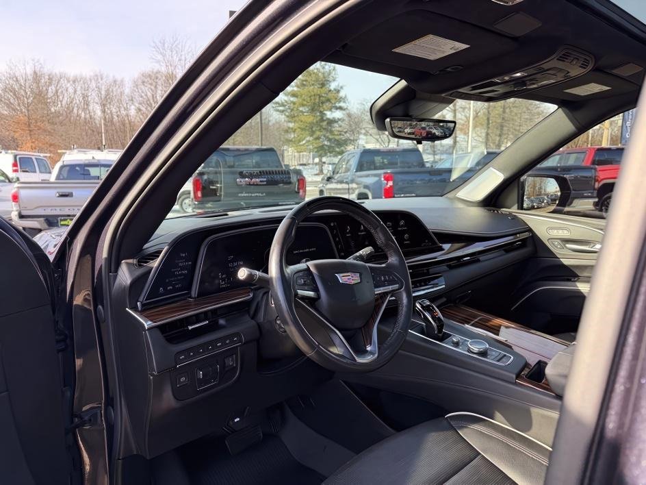 Certified 2022 Cadillac Escalade Premium Luxury w/ Performance Package image 16