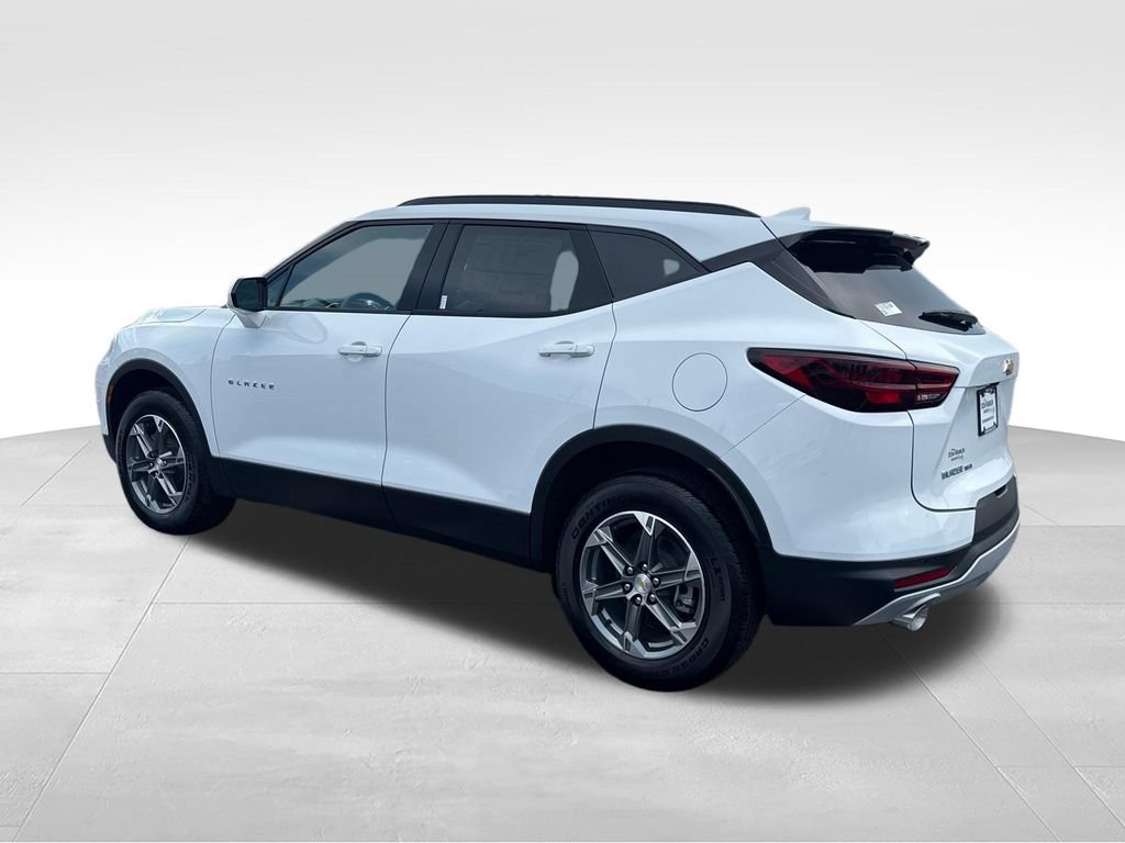 New 2026 Chevrolet Blazer LT w/ Convenience Package AWD/4WD image 3