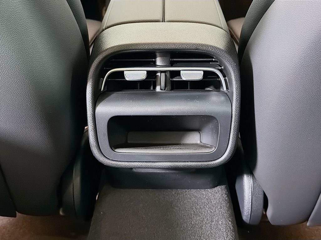 New 2026 Mercedes-Benz E 350 4MATIC Sedan image 27