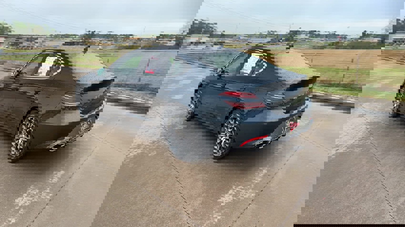 Used 2024 Genesis G70 2.5T image 6