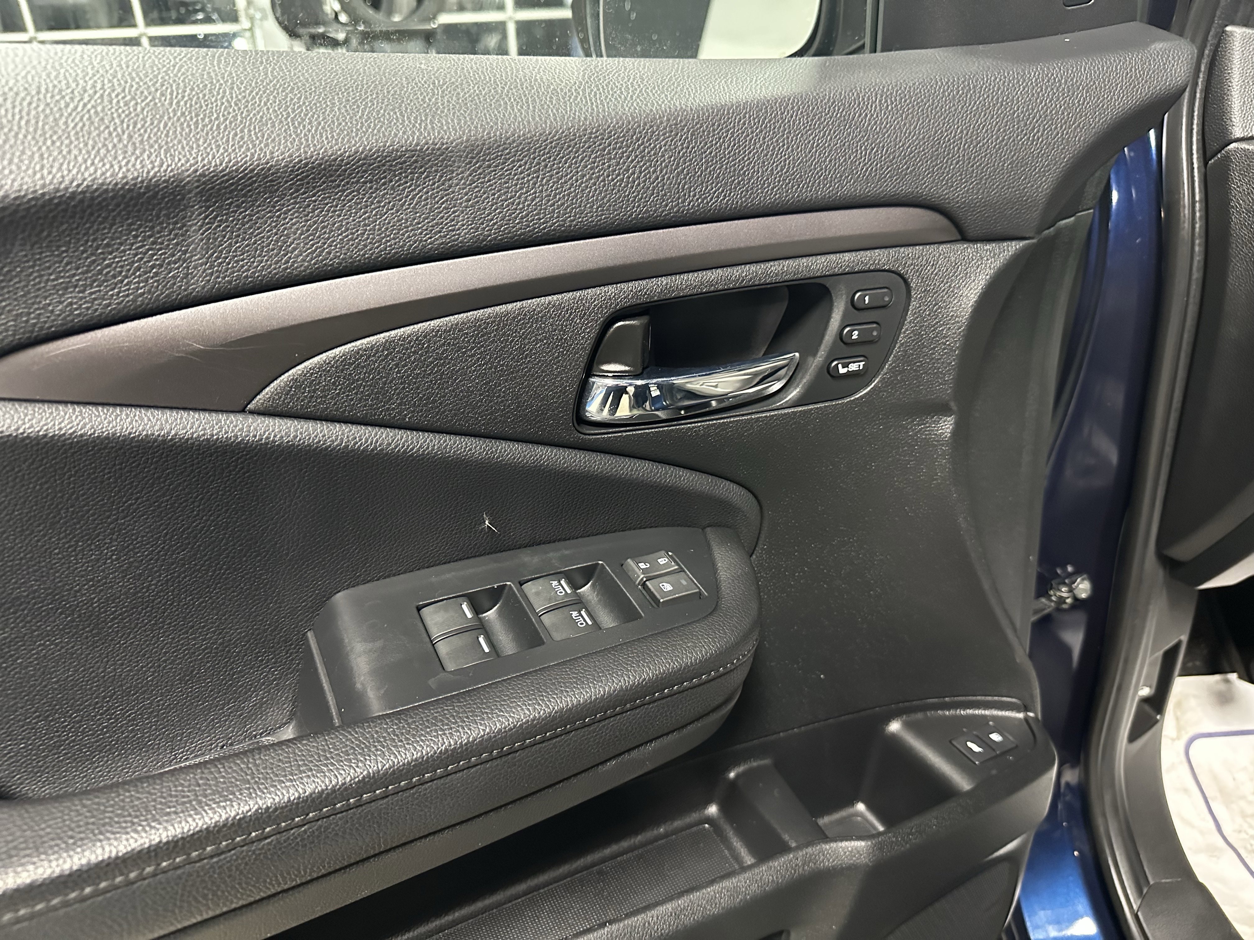 Used 2021 Honda Passport EX-L image 17