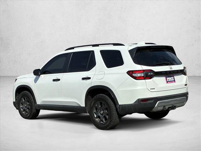 Used 2024 Honda Pilot TrailSport image 7