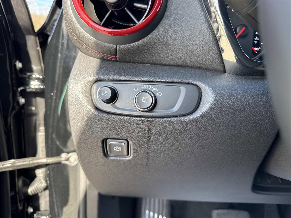 Used 2025 Chevrolet Blazer RS image 13