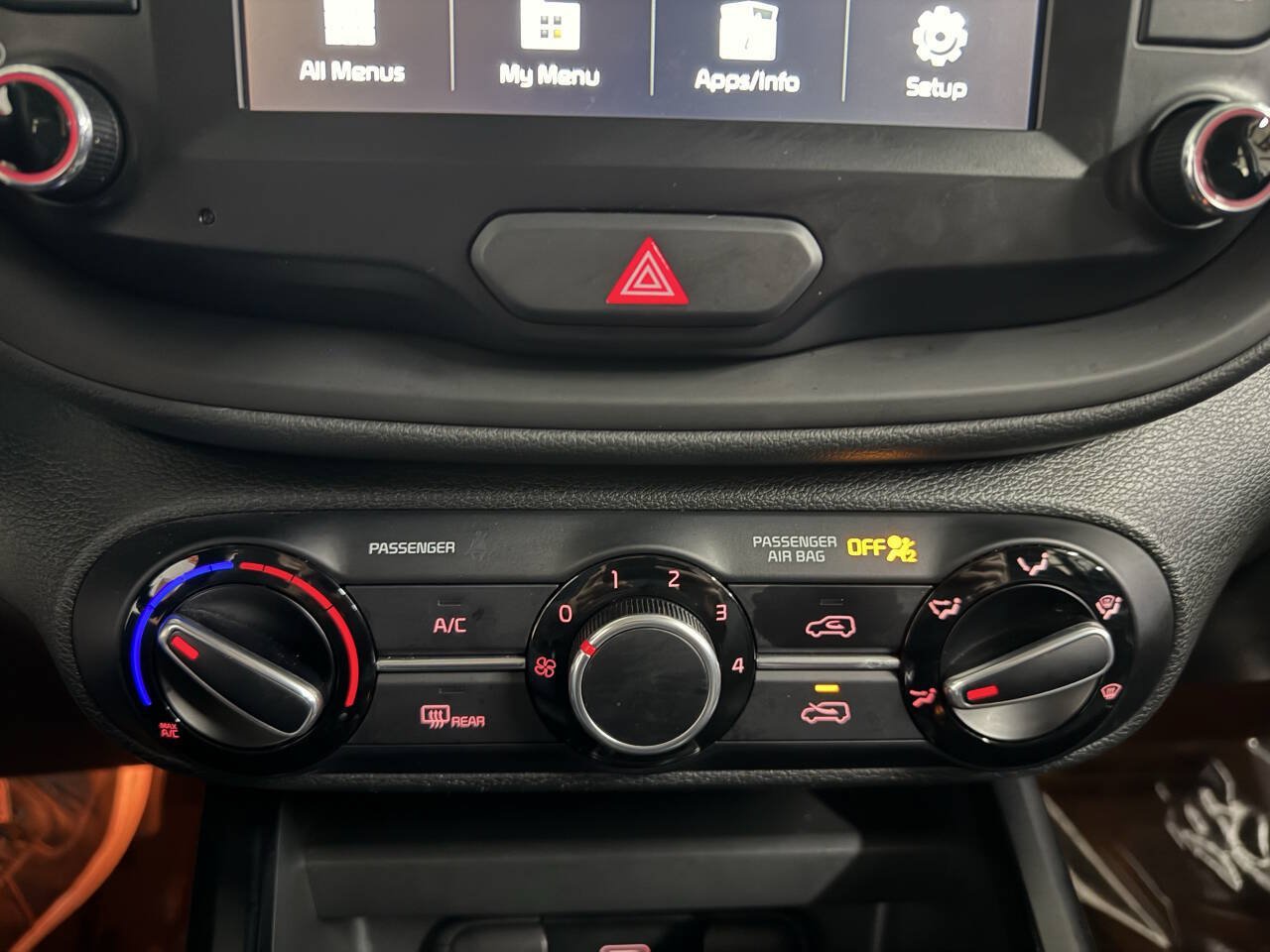 Used 2021 Kia Soul LX FWD image 27