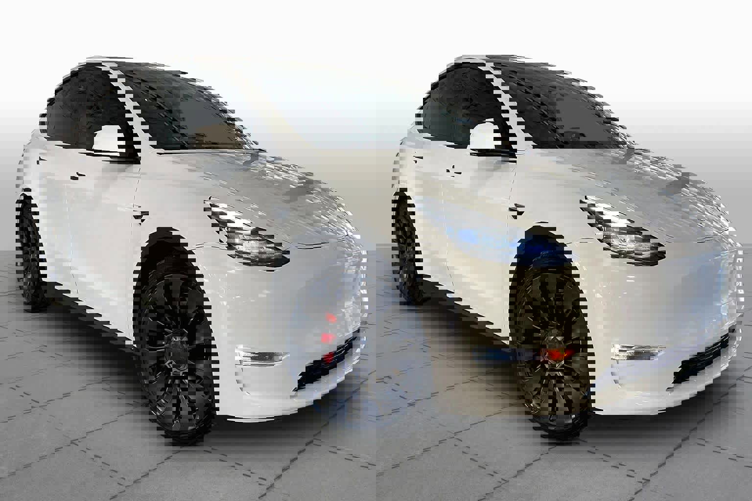 Used 2024 Tesla Model Y Performance image 2