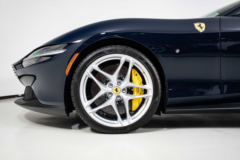 Used 2024 Ferrari Roma Spider image 21