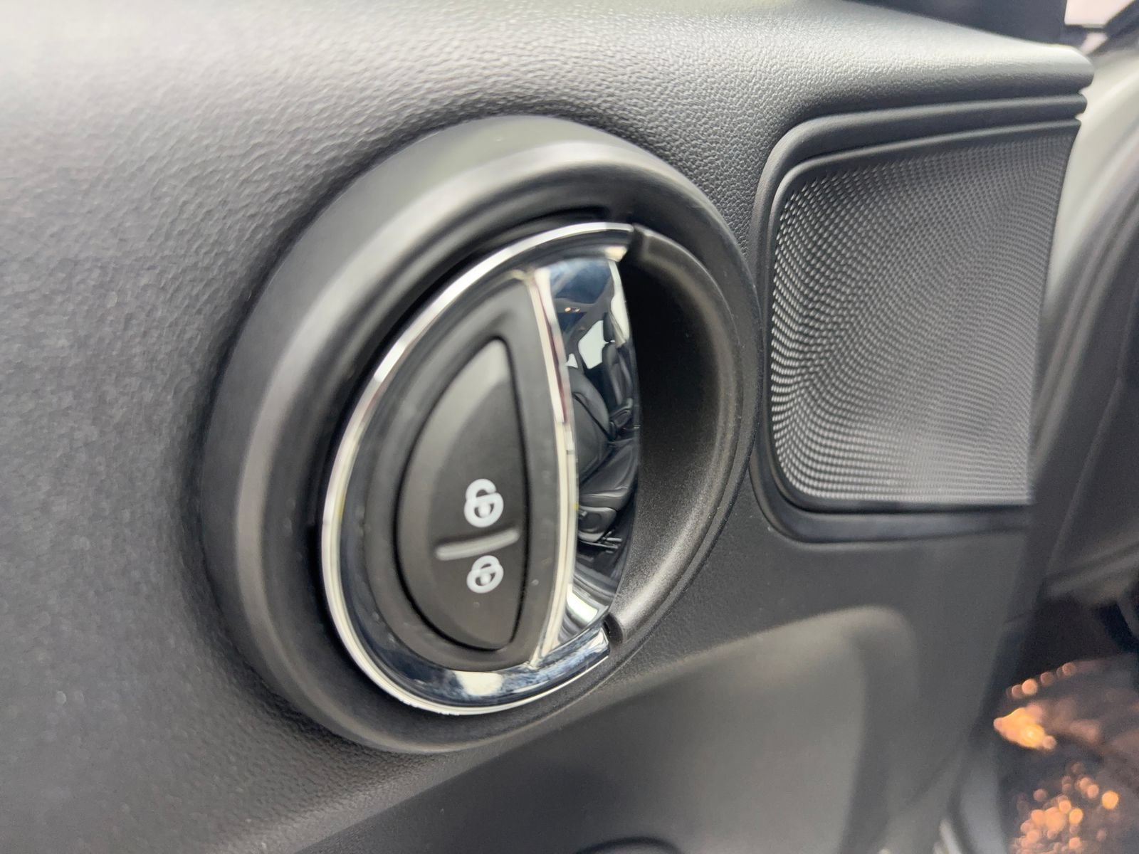 Used 2017 MINI Cooper Countryman FWD image 30