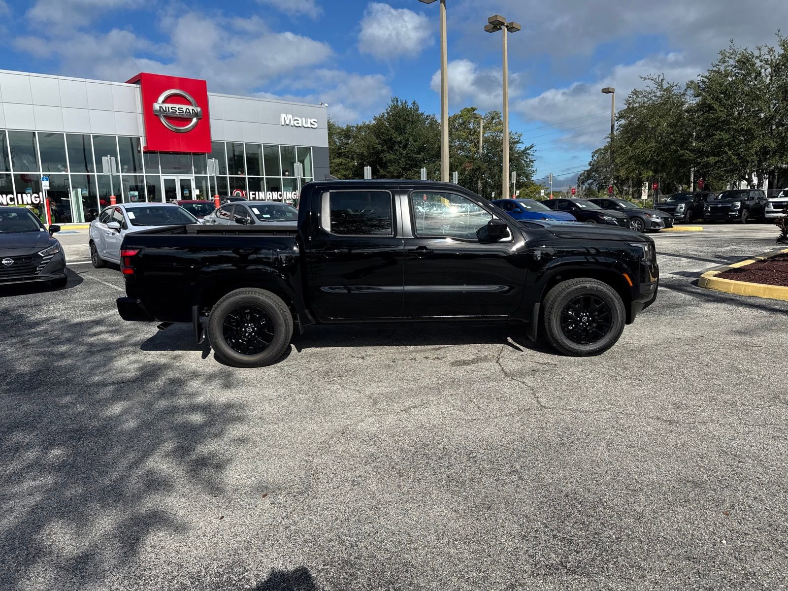 New 2026 Nissan Frontier SV image 5