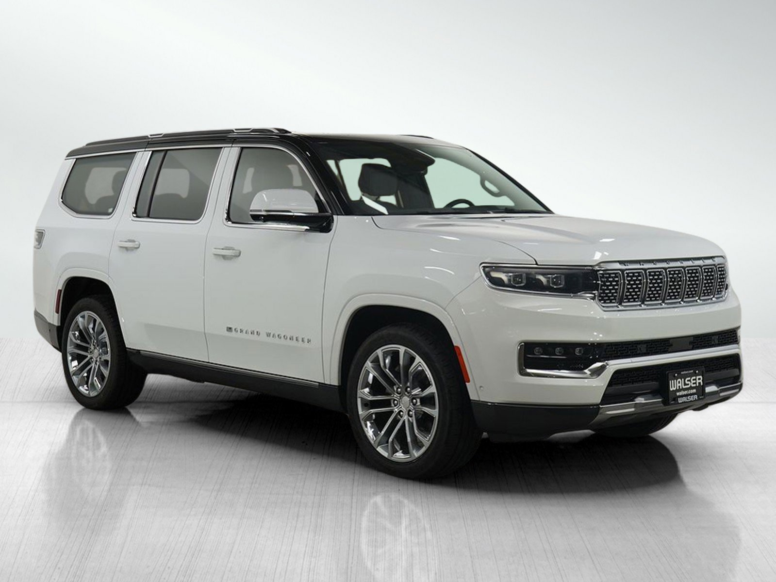 Used 2022 Jeep Grand Wagoneer Series II w/ Premium Group II image 7