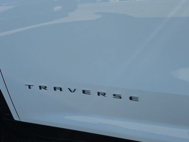 New 2027 Chevrolet Traverse LT w/ Driver Confidence Package FWD image 13