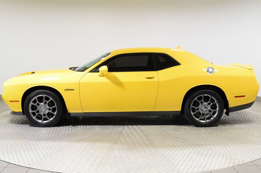 Used 2017 Dodge Challenger GT image 2