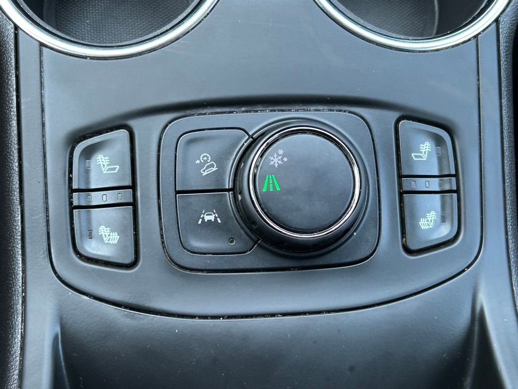 Used 2024 GMC Terrain SLE w/ Driver Convenience Package image 27