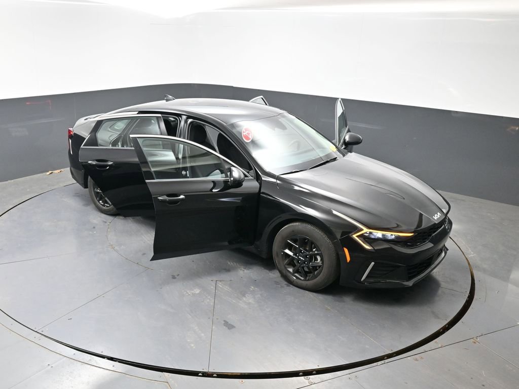 Used 2025 Kia K5 LXS FWD image 57