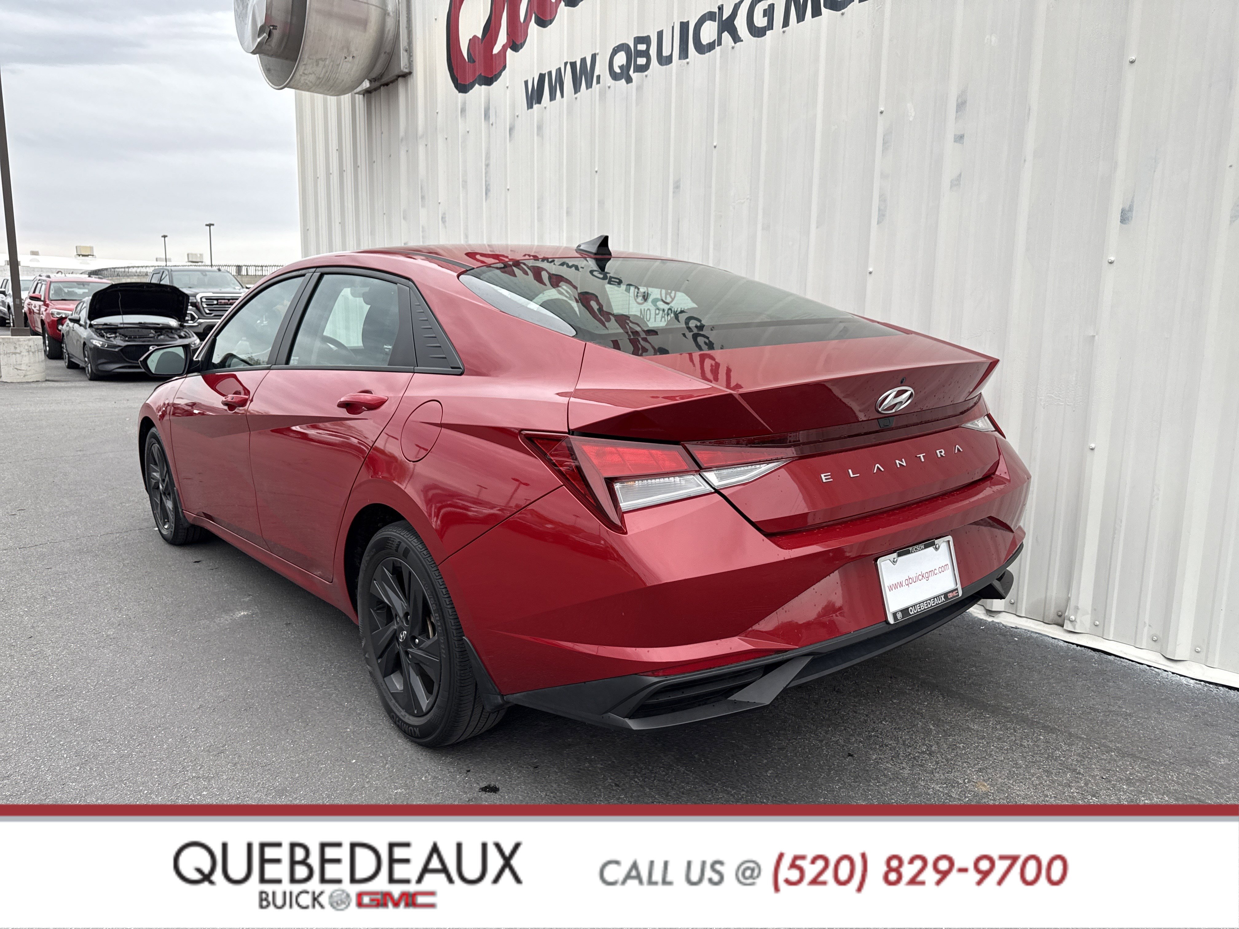 Used 2023 Hyundai Elantra SEL w/ Preferred Accessory Package image 7