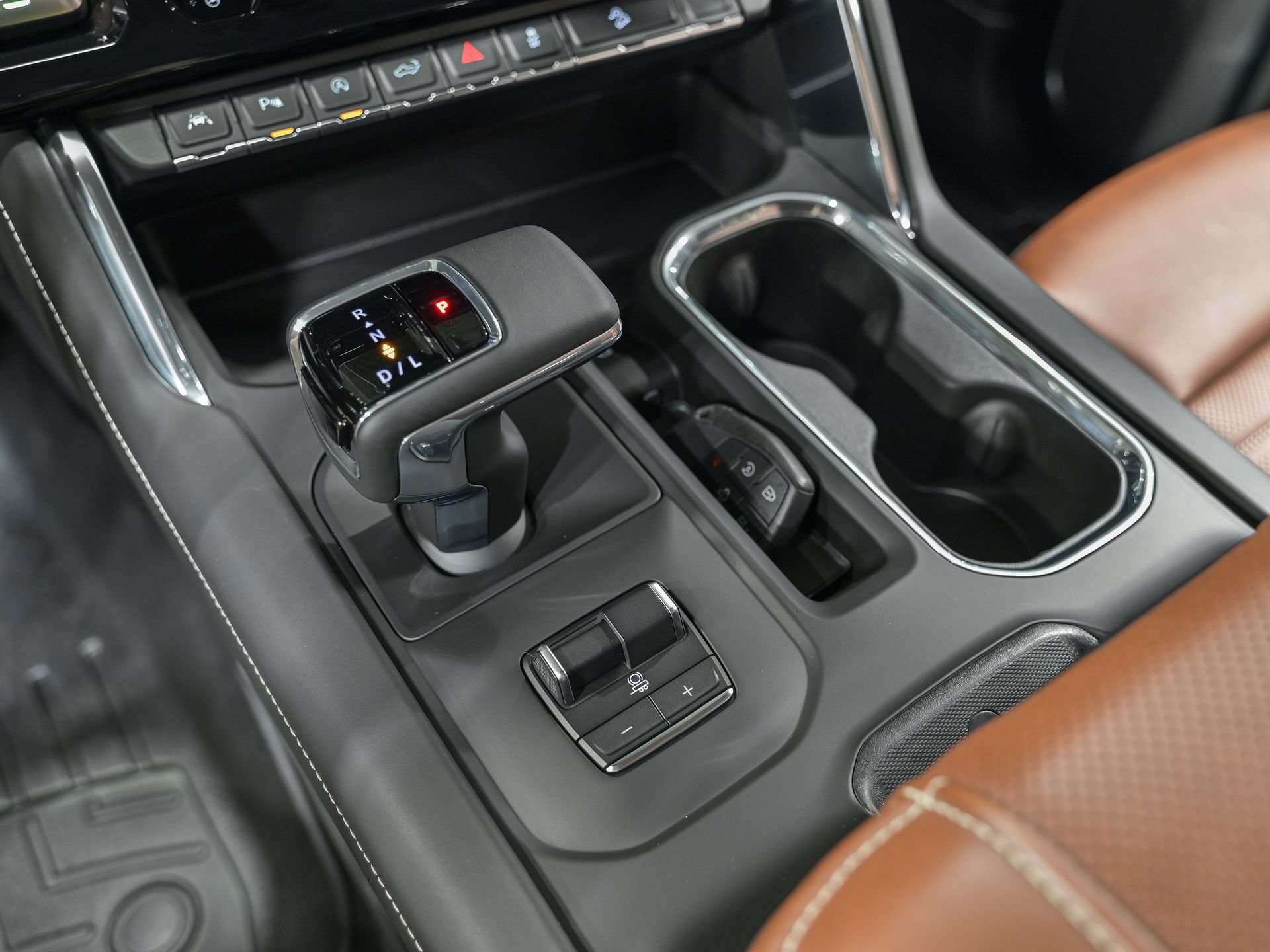 Used 2025 GMC Sierra 1500 Denali Ultimate AWD/4WD image 24