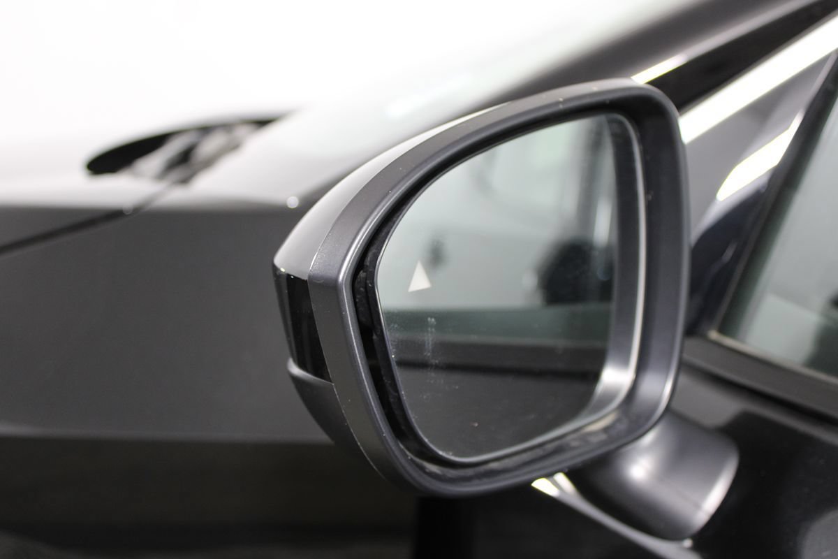 Used 2023 Nissan Ariya FWD image 7