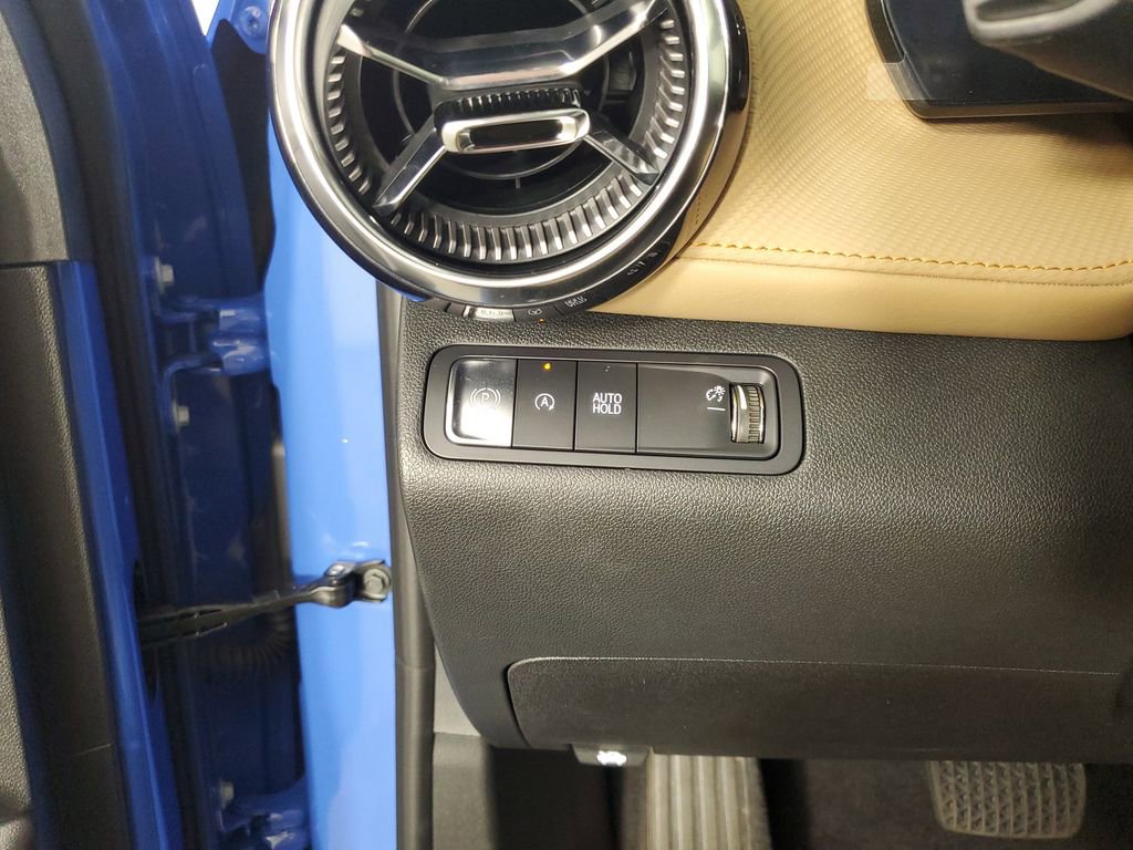 Used 2025 Chevrolet Equinox ACTIV w/ Safety and Technology Package image 27