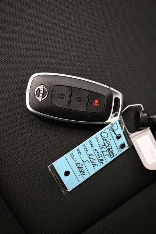 Used 2025 Nissan Rogue S FWD image 20